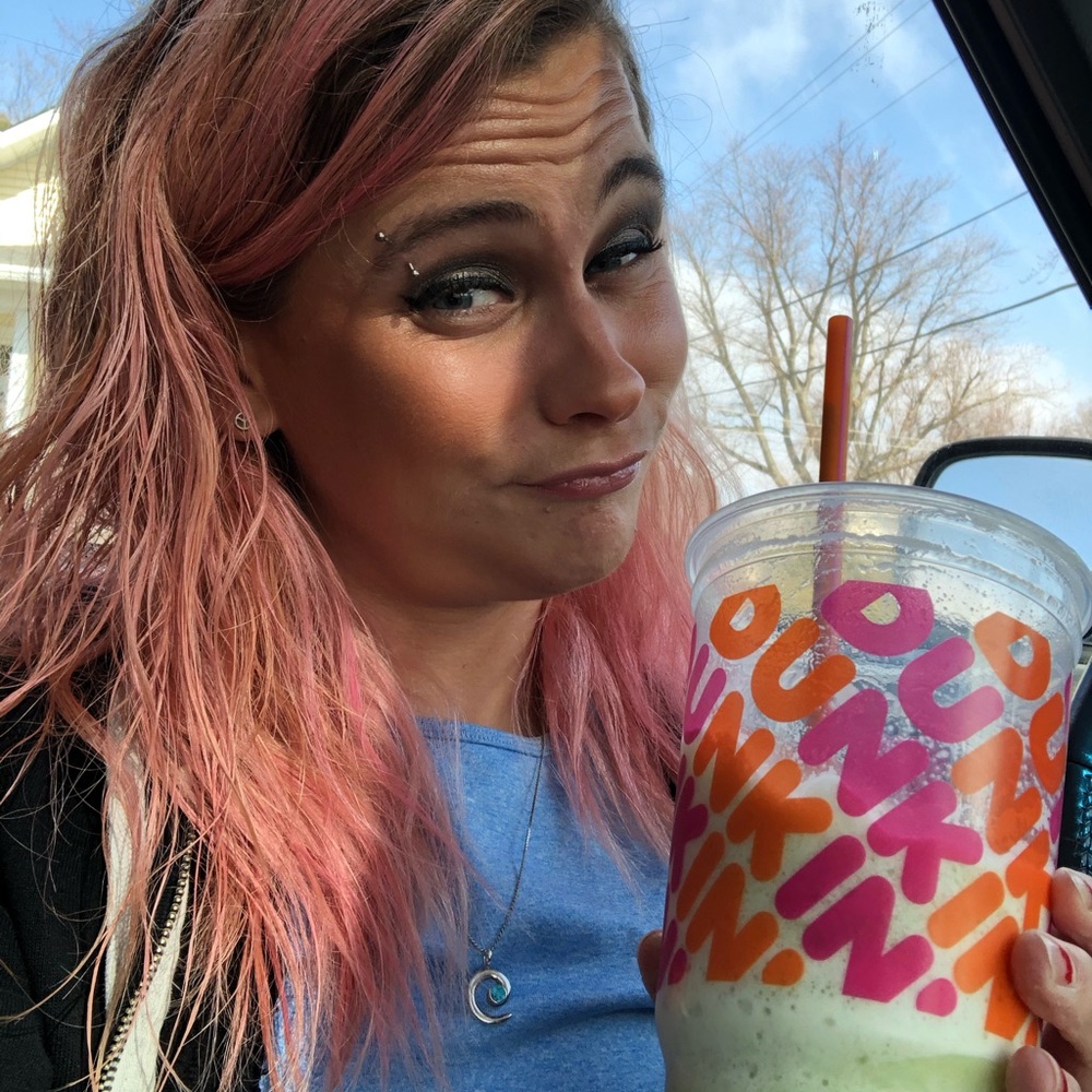 Meet your Posher, Hannah